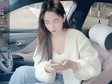 orla2021のStripchatでライブセックス映像