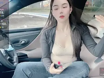 orla2021のStripchatで人気のアダルト配信