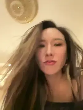 Manson13333のStripchatでアダルトカメラ配信