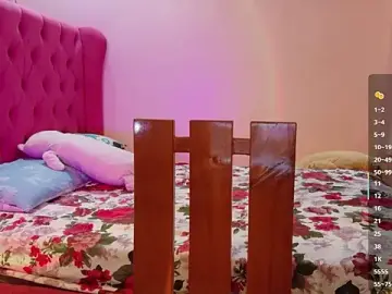 Serenaa_rabbitのStripchatで無料ポルノカメラ