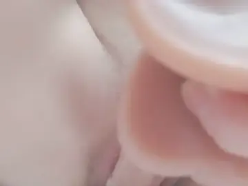 CocoaMilk18のStripchatでライブセックス映像