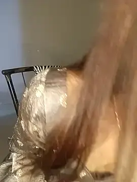 LOVELY_BABYJIのStripchatでプライベートチャット