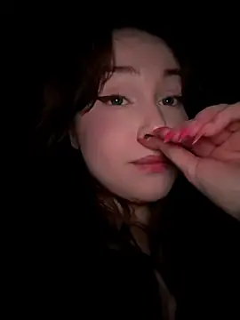 Peachy_DreamのStripchatで今すぐ視聴可能なセックスカム