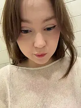 Peachy_DreamのStripchatでヌードカメラ