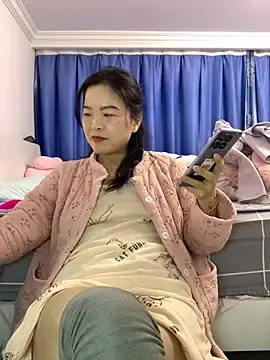 cgooh-611のStripchatで無料ポルノカメラ