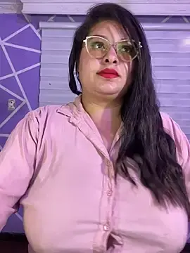 MiiaaJonessのStripchatでアダルトカメラ配信