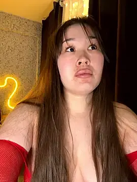 MinamiOnizukaのStripchatでライブセックス映像