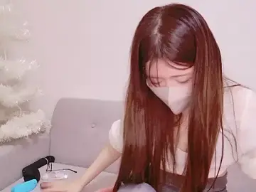 ena_7のStripchatで無料ライブポルノ