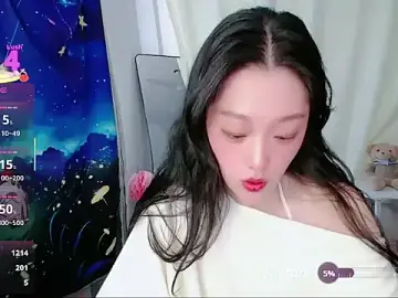 jiangjiangasのStripchatで無料ライブポルノ