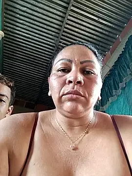 Dirty_CandyのStripchatでアダルトビデオチャット