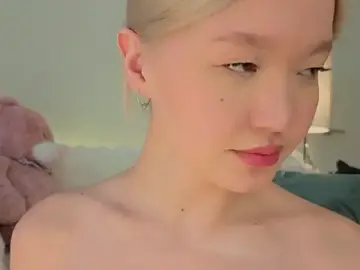 milli_sun_のStripchatでアダルトビデオチャット