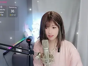 Tw_SexynnのStripchatでライブチャット