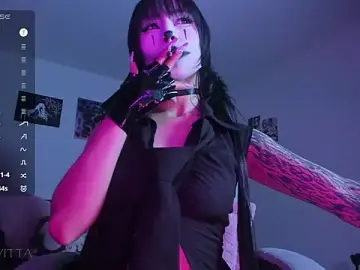 satanbabeeのStripchatでライブポルノ配信