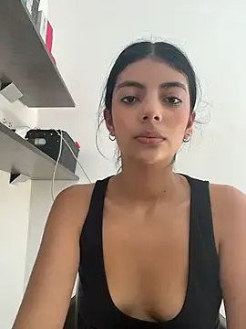 Baby_NielsのStripchatでセックスチャット