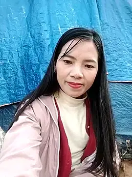 lmc-zzのStripchatで人気のアダルト配信