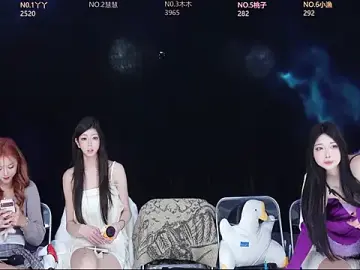 EYgirl222のStripchatでプライベートチャット