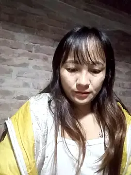 Mini66666のStripchatで今すぐ視聴可能なセックスカム