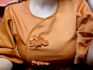 Sinzginne5898のStripchatでアダルトビデオチャット