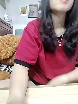 cream1299のStripchatで今すぐ視聴可能なセックスカム