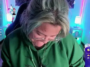 lucky-leahのStripchatで高画質ウェブカメラ