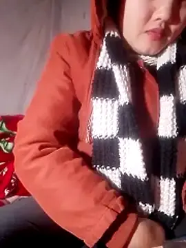 BigAssmomxのStripchatで高画質ウェブカメラ