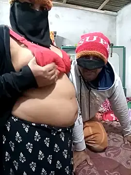 Indian_Hot_BabhiのStripchatでプライベートチャット