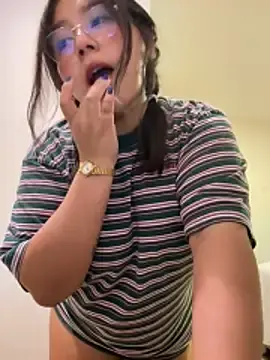 NamiNaeのStripchatでプライベートチャット