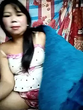 lusy-00のStripchatで人気のアダルト配信