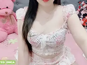 FunikioのStripchatで最高のライブ配信