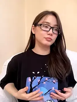 Milka23のStripchatでセックスチャット