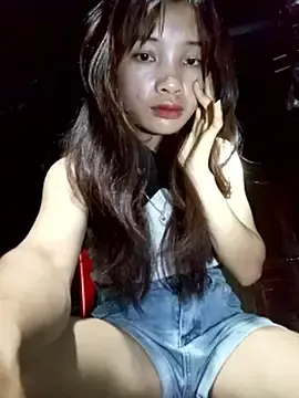 beobeo_2xxのStripchatでプライベートチャット