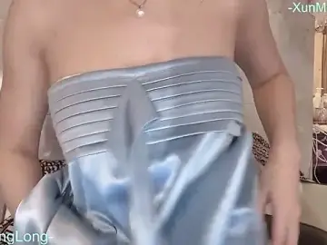 -XunMengLong-のStripchatで今すぐ視聴可能なセックスカム