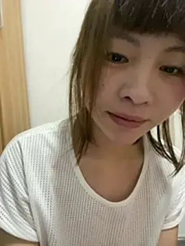 niuniu886のStripchatでセックスカメラ