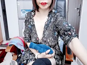 Miu-LeのStripchatで最高のライブ配信