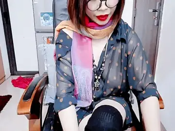 Miu-LeのStripchatで高画質ウェブカメラ