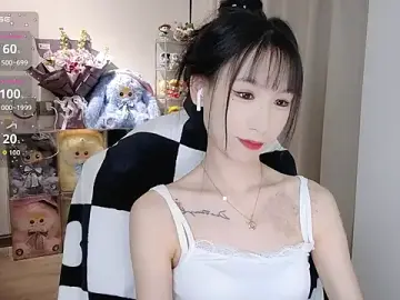 M-OTT_のStripchatで人気のアダルト配信