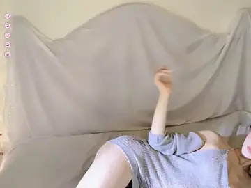 Irene---のStripchatでライブポルノ配信