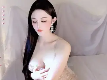 Irene---のStripchatでアダルトカメラ配信