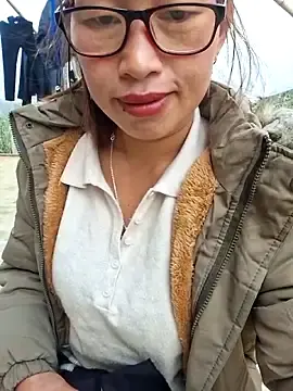 ngocngoc_cuteのStripchatでプライベートチャット