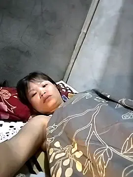 LinhNa999のStripchatでセックスチャット