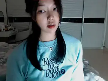 Miu1_girlのStripchatでセックスカメラ