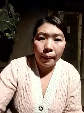 quynhkoolbaeのStripchatでアダルトカメラ配信