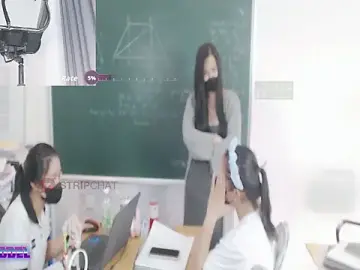 _Math_のStripchatでライブポルノ配信