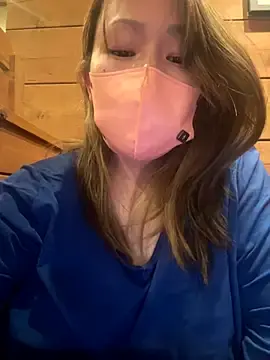 annna_annna_2024のStripchatでアダルトビデオチャット