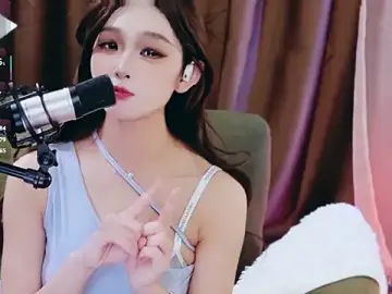 Chanee-9のStripchatでライブチャット