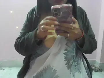 cute_lailaaのStripchatで無料ポルノカメラ