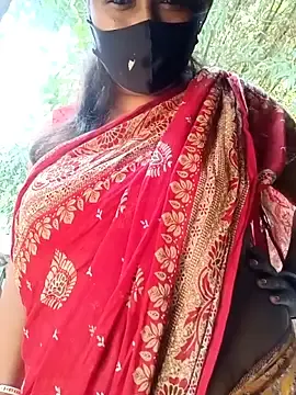 Hotty-rosniのStripchatでセックスカメラ