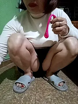 SexyQueen99のStripchatでライブセックス映像