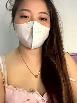 helo-kittyのStripchatでアダルトビデオチャット