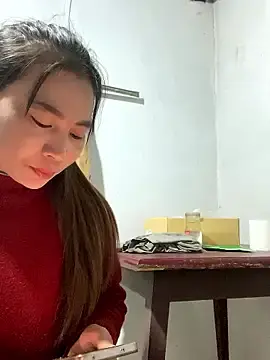 pitty_mymiのStripchatで無料ポルノカメラ